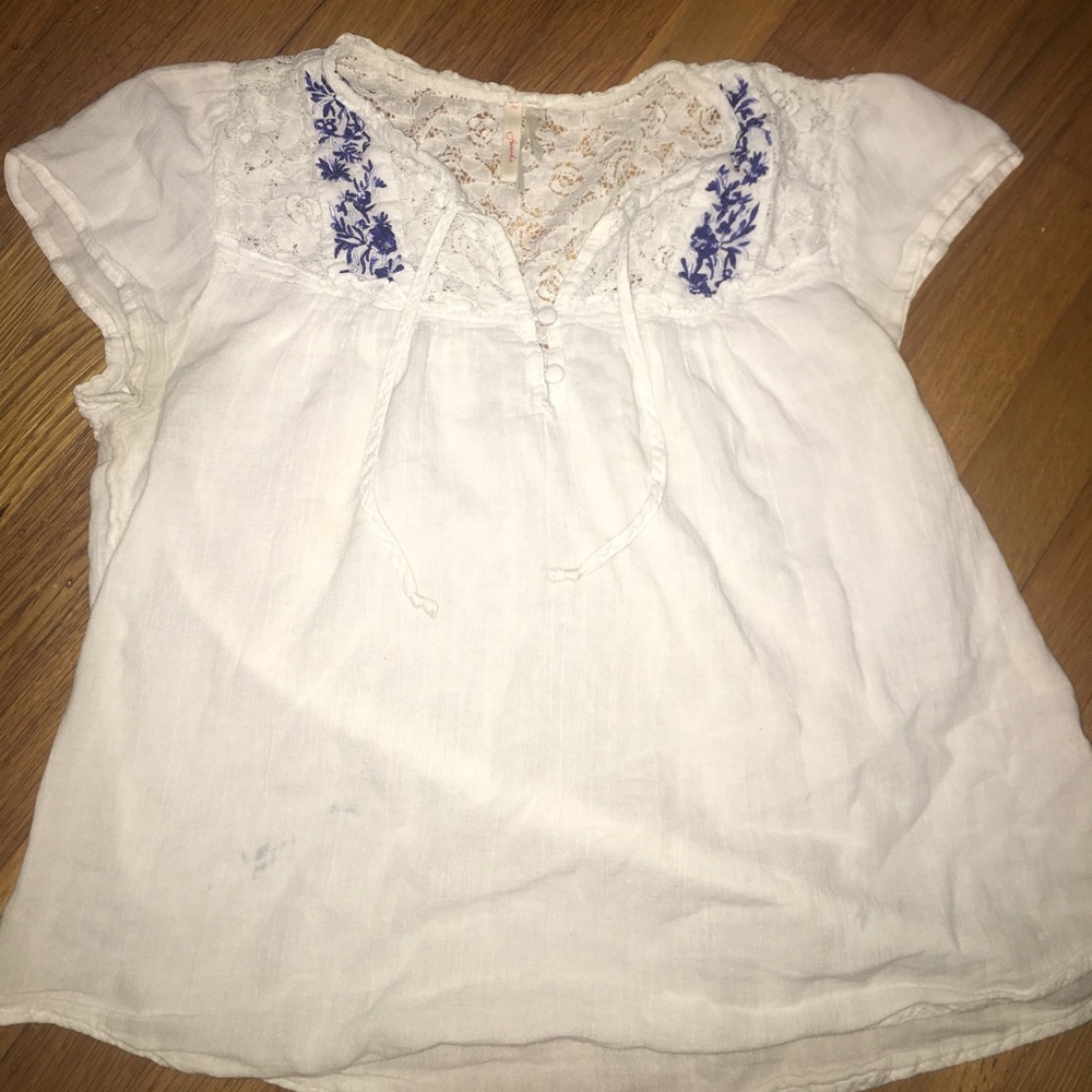 pretty lace shirt